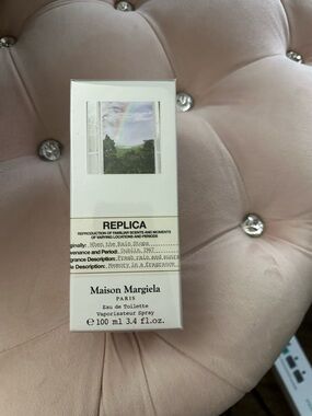 Maison Martin Margiela Replica Eau de Toilette in White and Cream